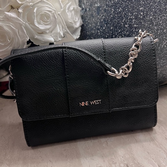 Nine West black crossbody bag - Picture 8 of 9